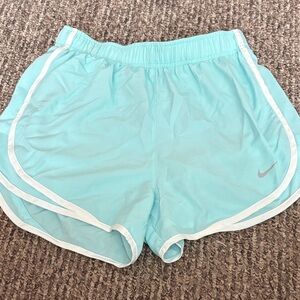 women’s nike dri fit shorts / size small